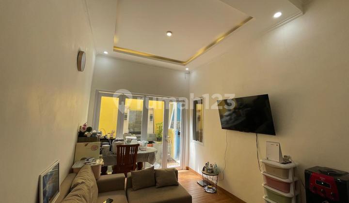 Rumah 2 Lantai Siap Huni dengan Hunian Nyaman dan Asri @Graha Bintaro, Tangerang Selatan