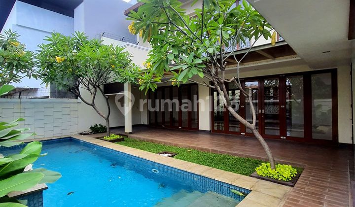 Rumah Mewah Siap Huni dengan Hunian Nyaman dan Asri di @Cipete