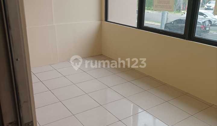Ready-to-Use Shop House with Strategic Location by the Main Road @Graha Raya, South Tangerang 2
