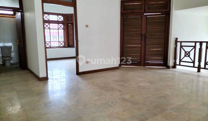 Dijual Rumah Luas Siap Huni di Bintaro Sektor 3  1