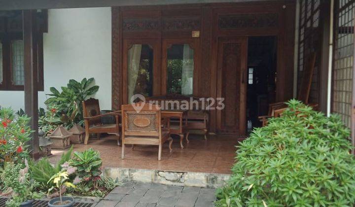 Rumah Jawa Klasik Halaman Luas di Ciputat 2