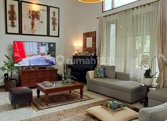 Rumah Mewah 2 Lantai di Bintaro Jaya Sektor 8 1