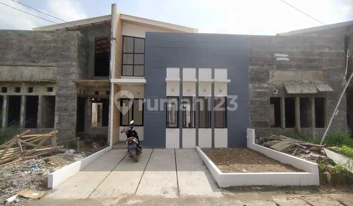 Dijual Rumah Siap Huni dengan Interior Mewah Minimalis @Ciputat 1