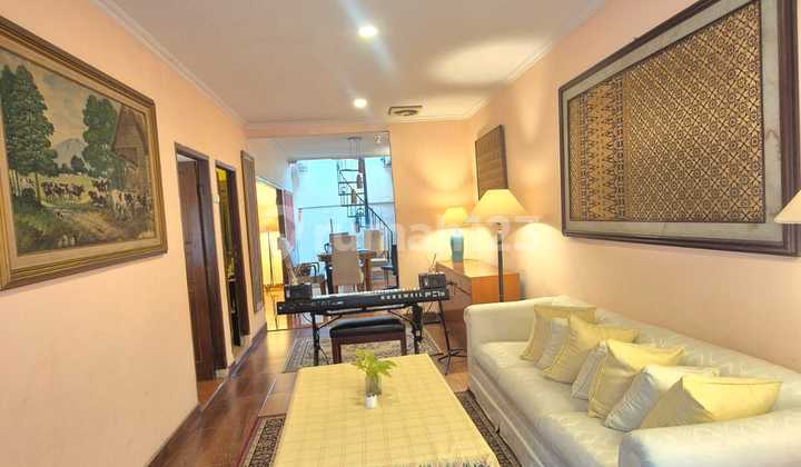 Rumah Cantik Siap Huni di Bintaro Sektor 5, Harga Murah!