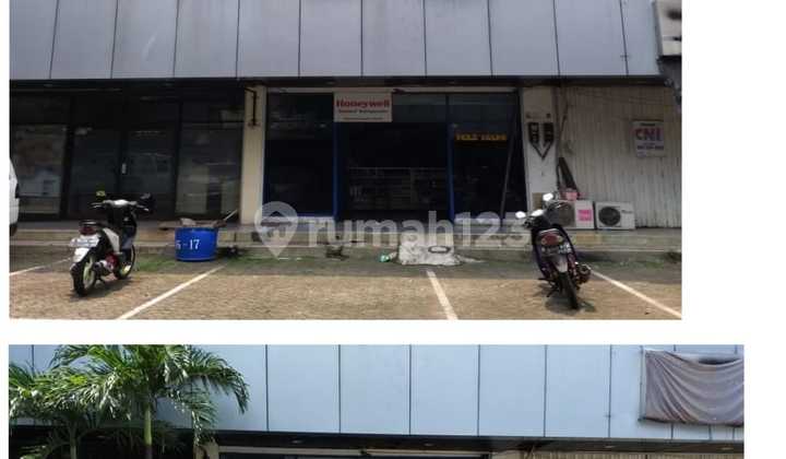 Ruko 3 Lantai Siap Pakai dan Lokasi Strategis Di Ciputat Ruko 3 Lantai Siap Pakai dan Lokasi Strategis Di Ciputat