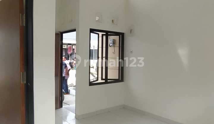 Dijual Rumah Siap Huni dengan Interior Mewah Minimalis @Ciputat 2