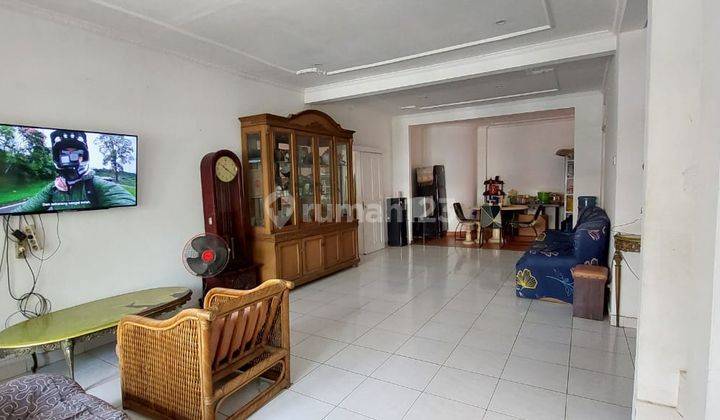 Rumah 2 Lantai Bagus Unfurnished SHM di Bintaro Sektor 9, Tangerang Selatan 2