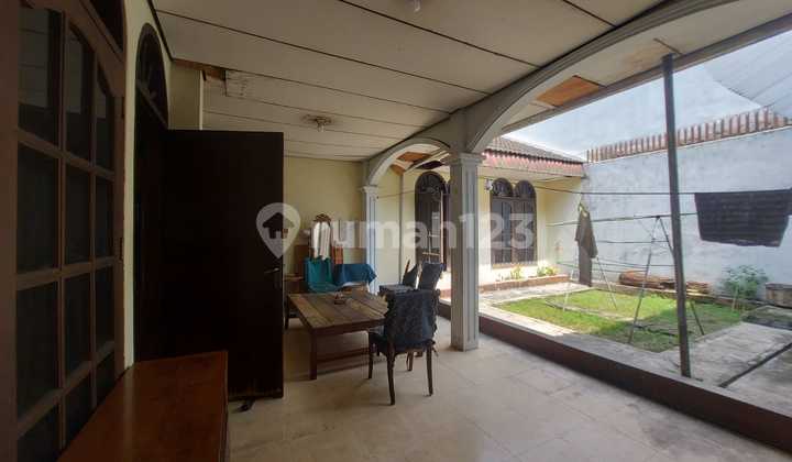 Rumah Jakarta Selatan dengan Luas 560 M2 Bangunan 330 M2 SHM Rumah Jakarta Selatan dengan Luas 560 M2 Bangunan 330 M2 SHM