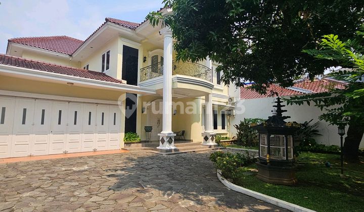 Rumah Mewah Siap Huni Dengan Halaman Luas Dan Strategis griya Torina, Pondok Ranji. Lokasi Yang Sangat Dekat Dengan Jakarta, Baik Melalui Jalan Tol Maupun Non Tol, Dekat Dengan Stasiun Pondok Ranji, Dan Juga Dengan Bintaro Plaza