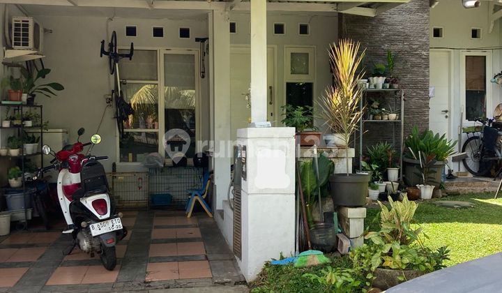 Hot Sale Beautiful House Ready to Occupy, Flood-Free in Bintaro Sector 9, South Tangerang