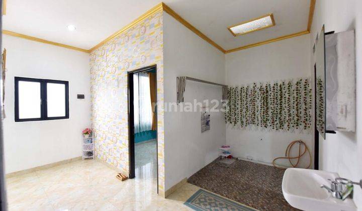 Rumah 2 Lantai Bagus Siap Huni Semi Furnished SHM Jl. Aria Putra, Tangerang Selatan 2