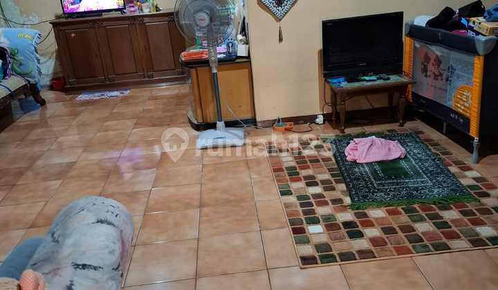 Rumah 2 Lantai di Jakarta Selatan Siap Huni dengan 4 KT 3 KM dan SHM @Ciputat.