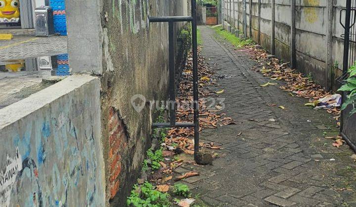 Dijual Rumah Hitung Tanah dekat dari Jalan Raya @Ciledug 2