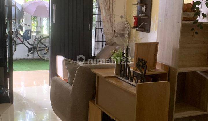 Dijual Rumah 2 Lantai Bagus Unfurnished SHM di Graha Raya Bintaro, Tangerang Selatan 1