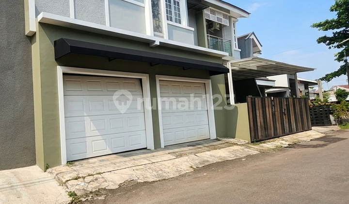 Rumah Mewah 2½ Lantai Murah Ada Kolam Berenang KM 5 KT 5 Dalam Komplek di Serua Ciputat Dekat Ciater BSD