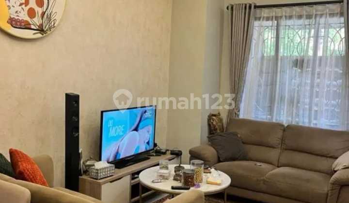 Rumah Bagus SHM di Graha Raya