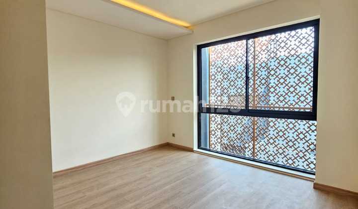 Dijual Rumah Mewah Lokasi Strategis di Permata Hijau, Jakarta Selatan Dijual Rumah Mewah Lokasi Strategis di Permata Hijau, Jakarta Selatan