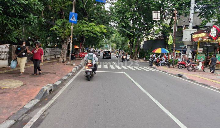 Di Sewakan Rumah lama lokasi di  Jl. Cempaka Putih Raya Jakarta Pusat 2