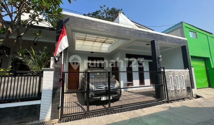 For Sale House Location on Jl. Laskar Dalam, Pekayon, South Bekasi