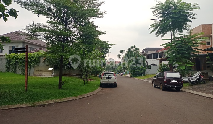 For Sale Corner Plot Land Inside Kota Wisata Cluster