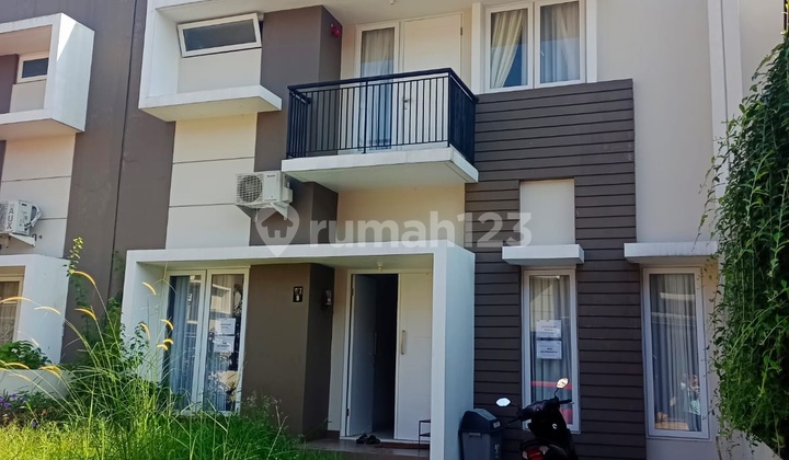 Rumah Cantik di Raffles Hills Cibubur