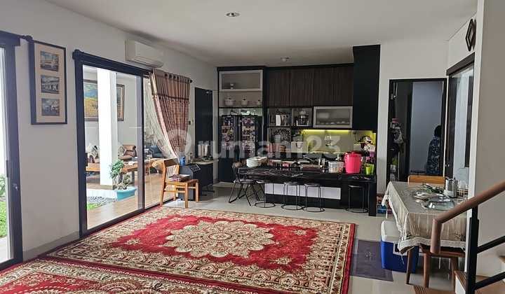 Rumah Modern 2 Lantai di The Wiladatika Residence Jakarta Timur 2