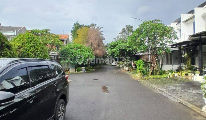 Rumah Cantik depan Taman di Citragran Cibubur dekat Mall dan selangkah menuju Tol Jatikarya 2