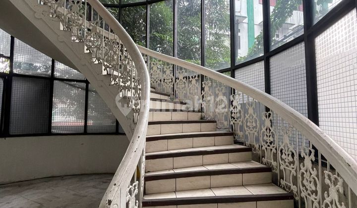 Mini Building Di Daerah Pejaten, Pasar Minggu, Jak-Sel