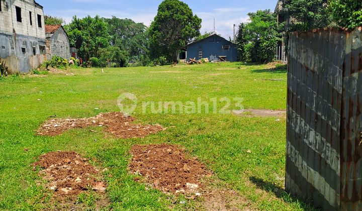 In the Sentul Industrial Area Land