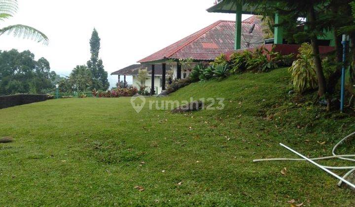 Di jual vila cisarua puncak 1