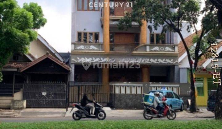 Disewakan Bangunan 4 Lantai Di Pinggir Jalan Raya Di Graha Raya 1