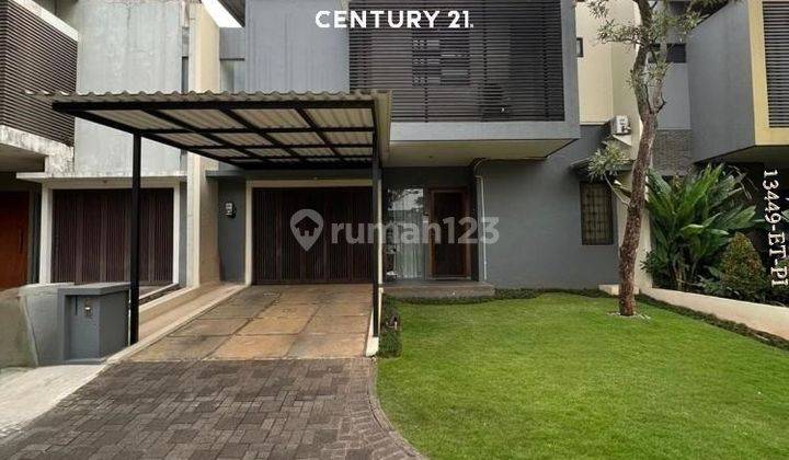 Rumah Cakep Fully Furnished Di Seberang Mall Teras Kota BSD 1