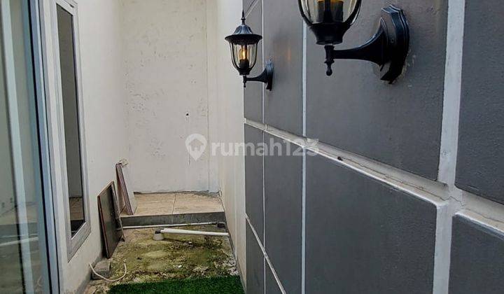 Rumah Selatan Jakarta Semi Furnished Bagus Bebas Banjir SHM aman 2