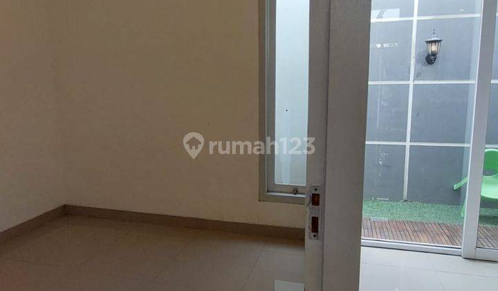 Rumah Bagus Semi Furnished SHM Sawangan, Depok Siap Huni 6