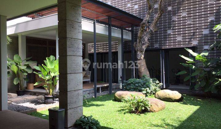 Rumah Luxury Siap Huni di Mainroad Riau Bandung 2