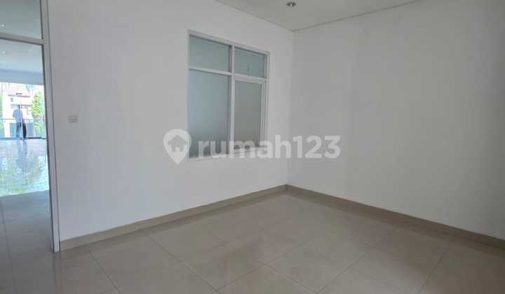 For Sale & Rent: Well-Maintained Shop House at Singgasana Pradana 2
