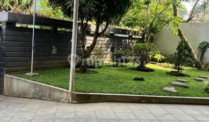 Rumah Nyaman 2 Lantai di Setraduta Bandung 2