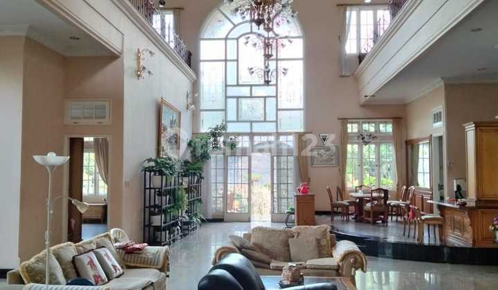 Rumah Mewah By Arsitek Tirto di Dago Bandung 