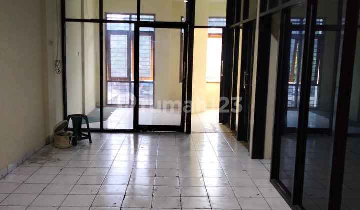Ruko dijual disewa Lokasi Strategis di Sayap Sukajadi Bandung