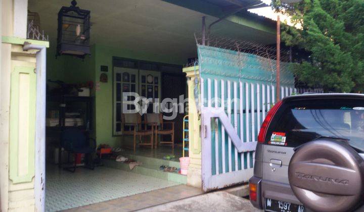 Rumah tengah kota, sangat strategis 1