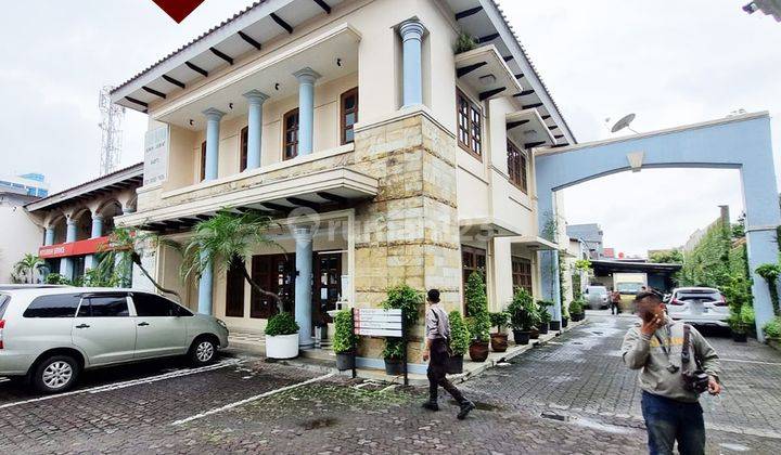 Gedung Dealer Mobil, Jl. Matraman Raya, Jakarta Timur 2