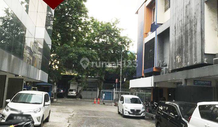 2 Ruko Gandeng, Komplek Ruko 141, Jl Pangeran Jayakarta, Jakarta Pusat 2