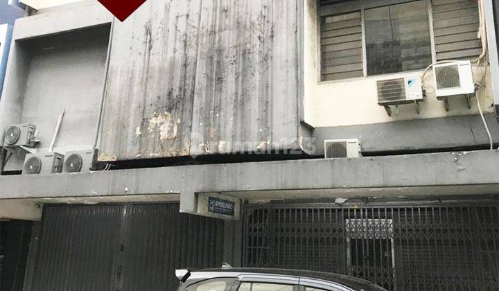 2 Ruko Gandeng, Komplek Ruko 141, Jl Pangeran Jayakarta, Jakarta Pusat 1