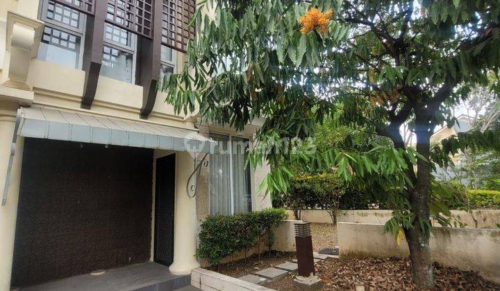 Rumah di Lingkungan Asri dan Posisi Hoek di BSD Green Wich  1