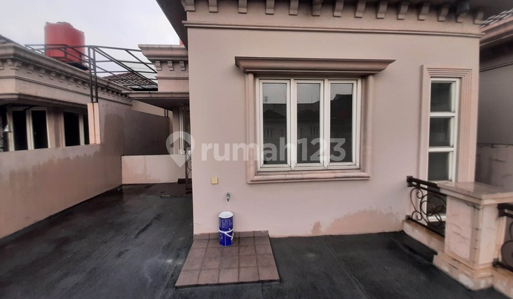 Rumah 2,5 Lantai De Mansion Alam Sutera  2