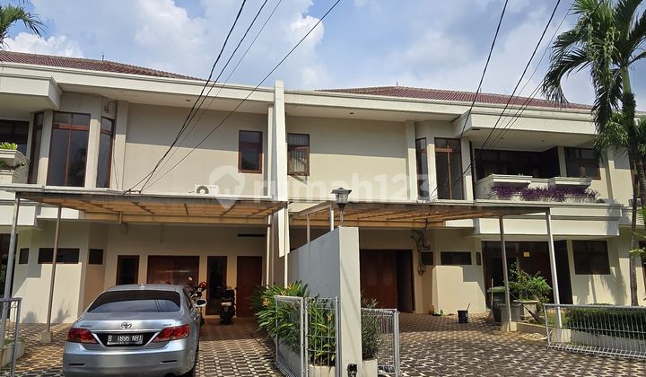17 Unit Rumah Di Town House Jervois Park Kebagusan Jaksel 2