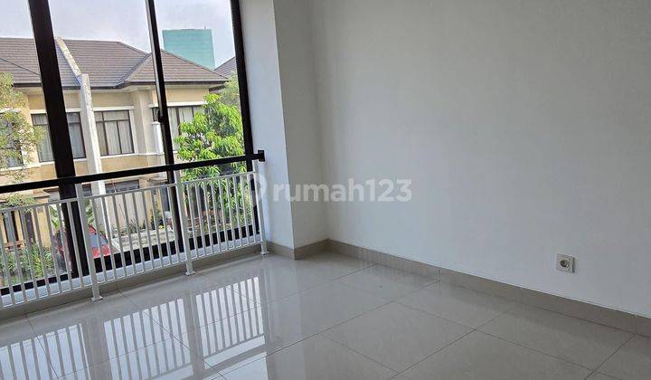 Rumah Cantik Minimalis Siap Huni Di Bsd Eminent  2