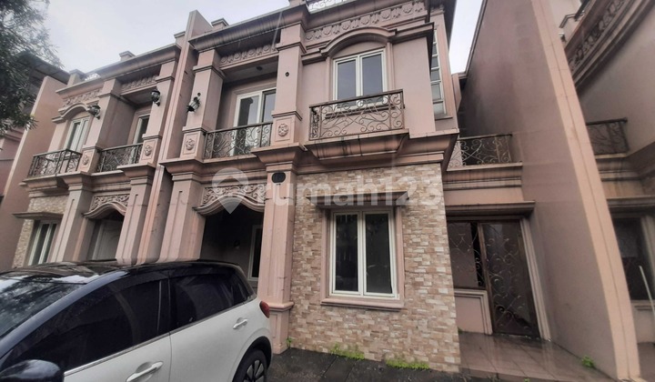 Rumah 2,5 Lantai De Mansion Alam Sutera 