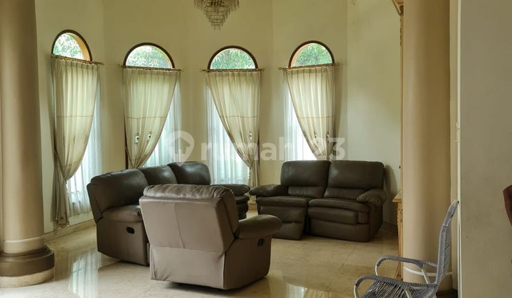 Rumah Cantik 3 Lantai Di Taman Senayan Bintaro  2