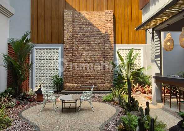 Rumah Brand New Dengan Inner Courthyard Dan Premium Finishing 2